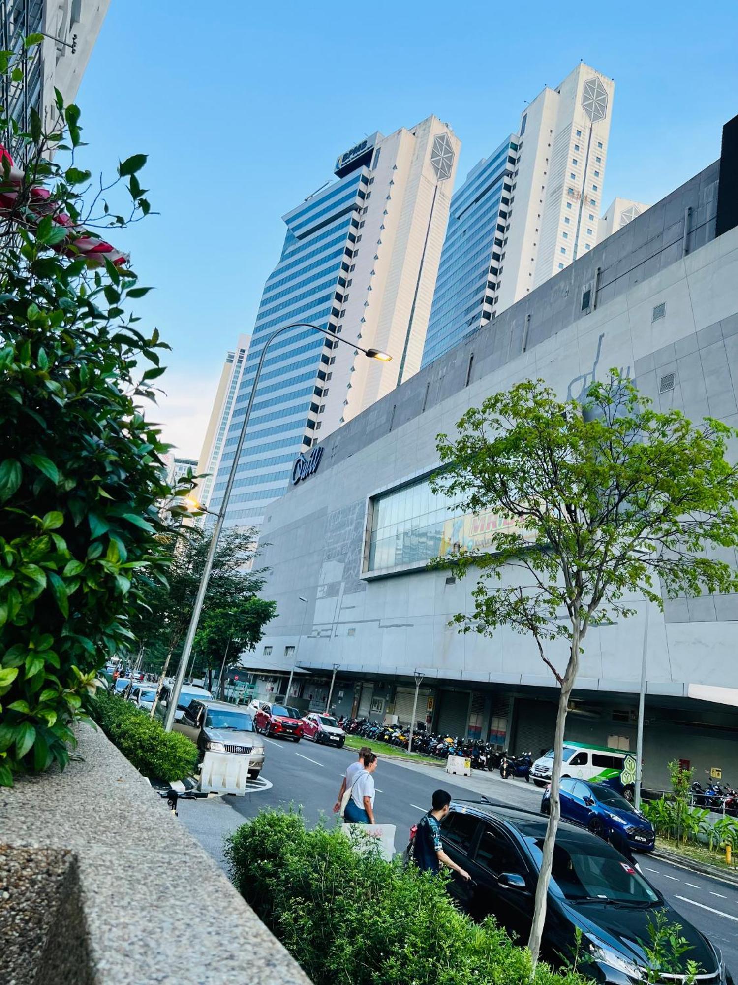 Colony Suites Klcc By Hibernate Kuala Lumpur Esterno foto